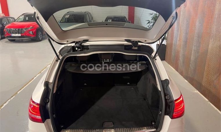 MERCEDES BENZ ocasion tarragona Clase C C 220 d Estate 19