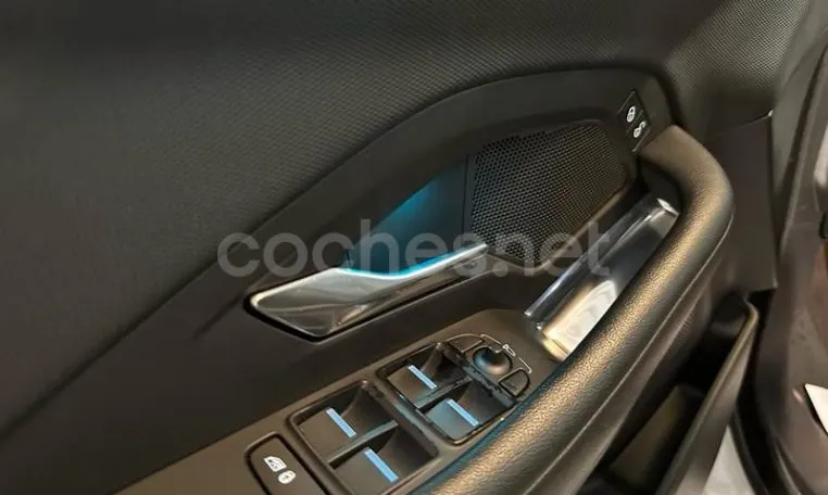 coche de ocasión en tarragona jaguar e pace (10)