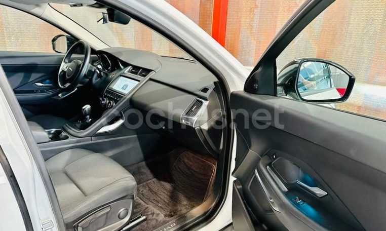 coche de ocasión en tarragona jaguar e pace (25)