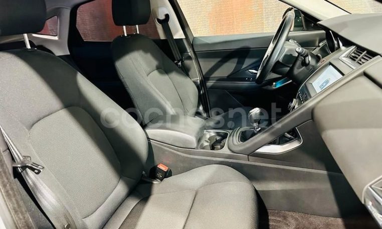 coche de ocasión en tarragona jaguar e pace (27)