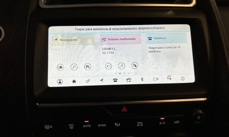 coche de ocasión en tarragona jaguar e pace (9)