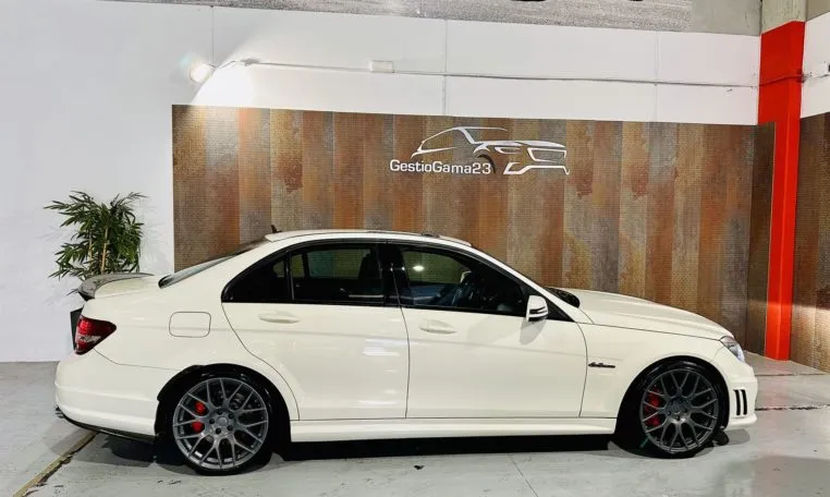 MERCEDES BENZ Clase C C 63 AMG Estate coche de ocasión en Tarragona (13)