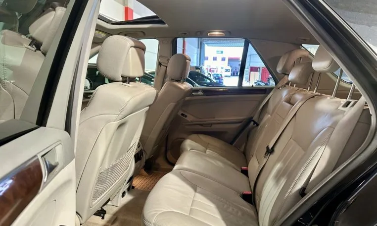coches de ocasión Mercedes ML Clase M (24)