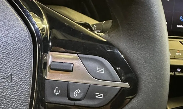 peugeot 308 coche de segunda mano en Tarragona (24)