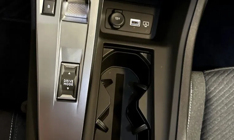 peugeot 308 coche de segunda mano en Tarragona (26)