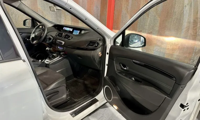 renault gran scenic coches de ocasión en Tarragona (14)