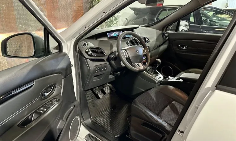 renault gran scenic coches de ocasión en Tarragona (18)