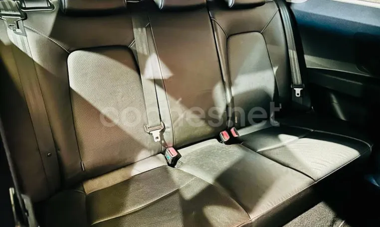 96f01f8b b6f4 4cf5 aaa8 e55420a68fea