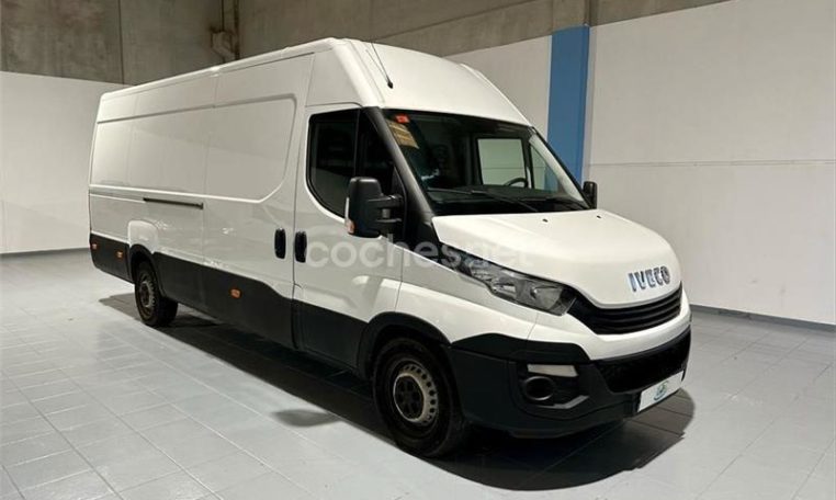 furgoneta ocasión iveco daily (17)