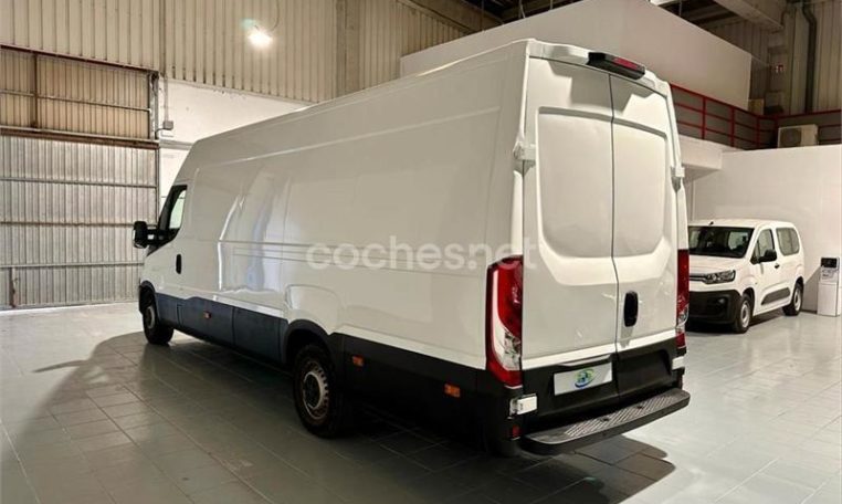 furgoneta ocasión iveco daily (3)