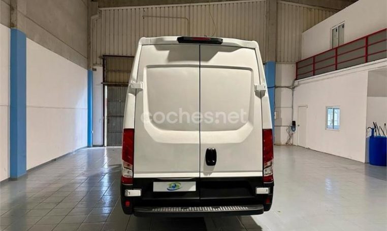 furgoneta ocasión iveco daily (4)