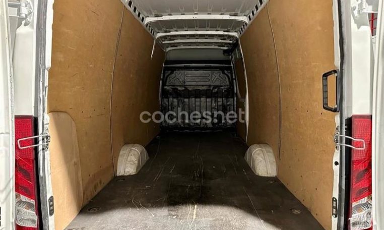 furgoneta ocasión iveco daily (7)