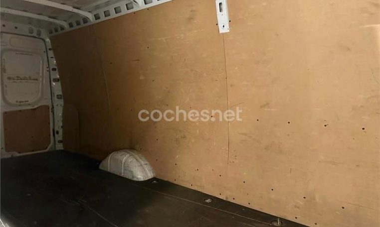 furgoneta ocasión iveco daily (9)