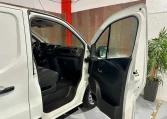 RENAULT Trafic Furgon 8