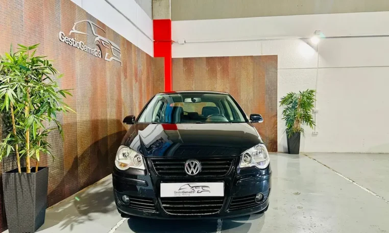 VOLKSWAGEN Polo 1 4 GT