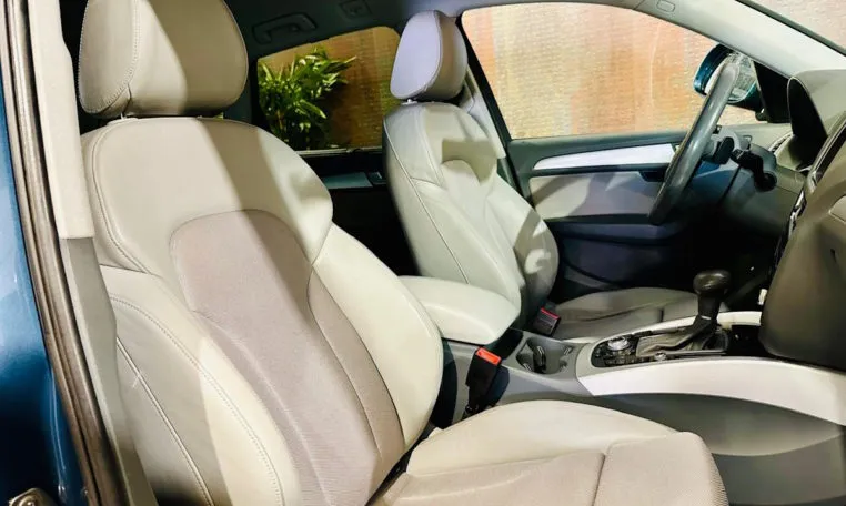 AUDI Q5 2 0 TDI clean quatt S tron S line 11