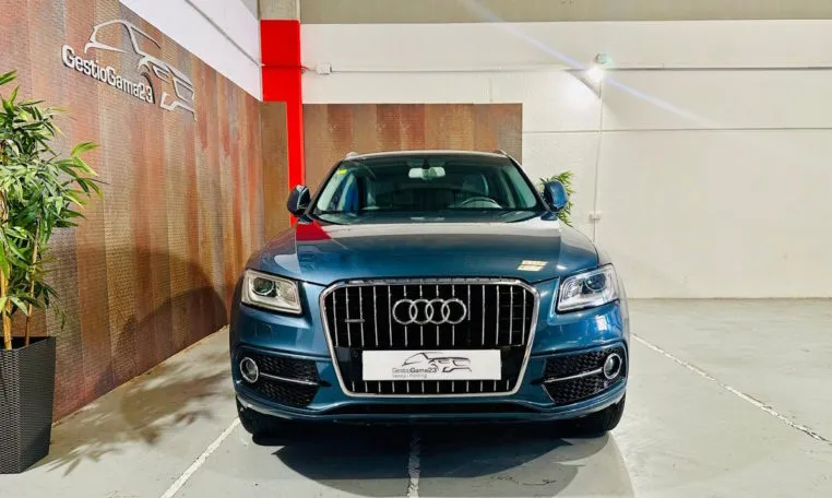 AUDI Q5 2 0 TDI clean quatt S tron S line