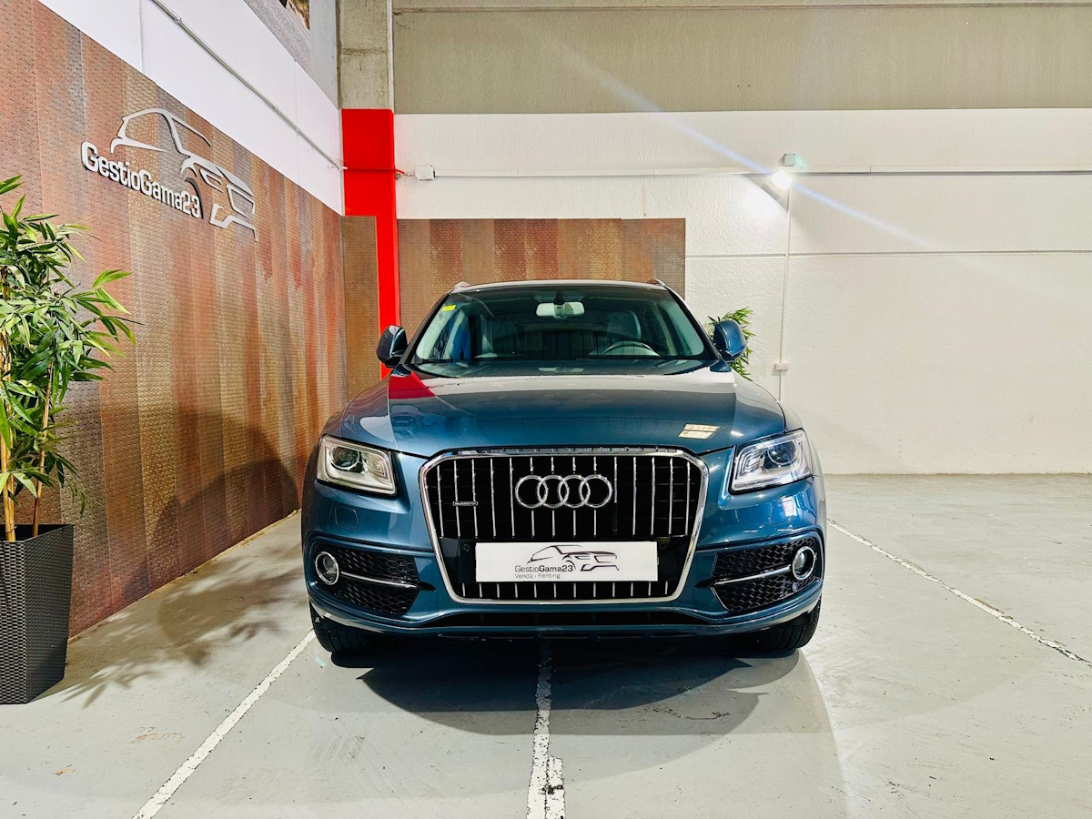 AUDI Q5 2 0 TDI clean quatt S tron S line