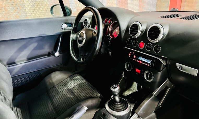 AUDI TT Coupe 1 8 T 11