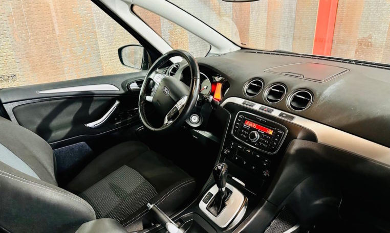 FORD S MAX 1 6 TDCi Auto SS Trend 12