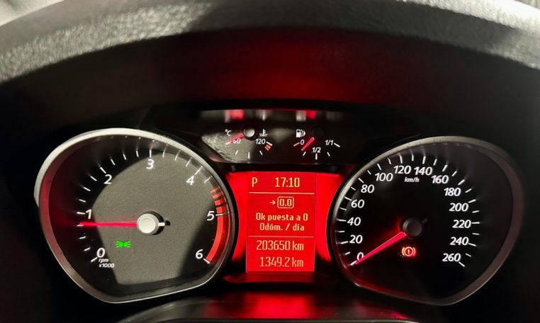 FORD S MAX 1 6 TDCi Auto SS Trend 13