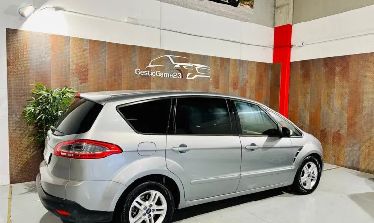 FORD S MAX 1 6 TDCi Auto SS Trend 4