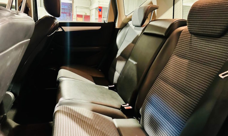 MERCEDES BENZ Clase A A 180 CDI AVANTGARDE 9