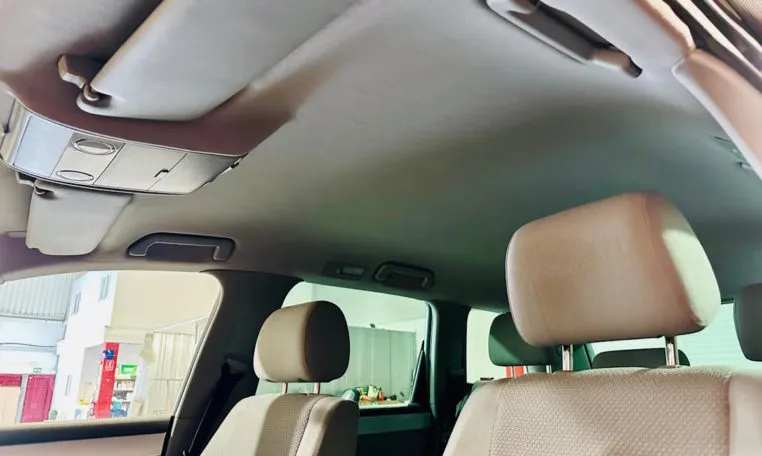 VOLKSWAGEN Touareg 14