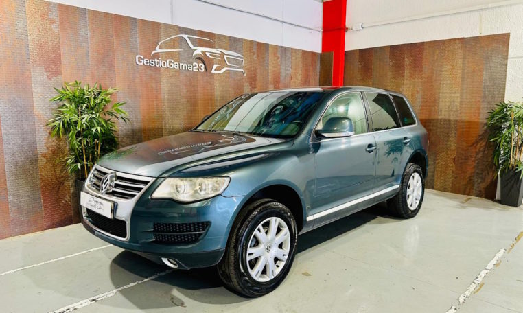 VOLKSWAGEN Touareg 15
