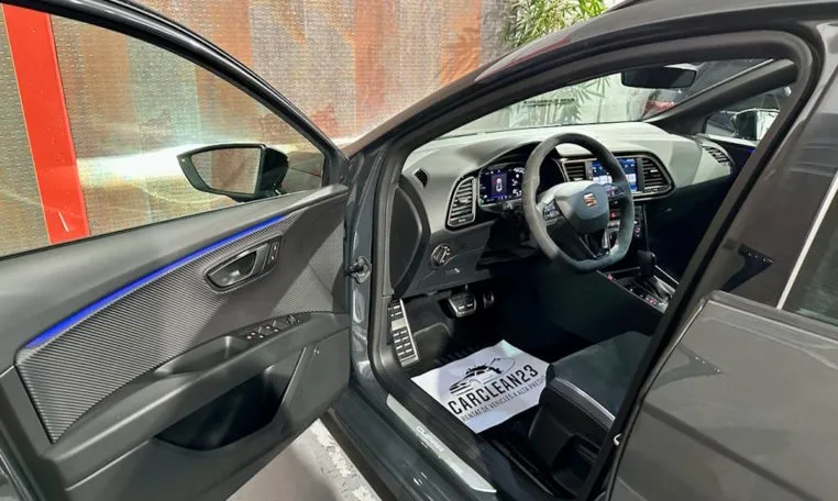 SEAT León ST 2 0 TSI 4Drive DSG SS Cupra R 14