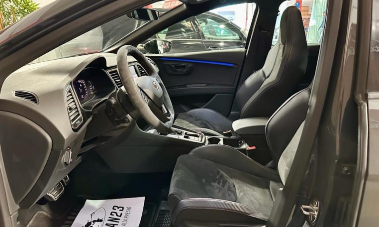 SEAT León ST 2 0 TSI 4Drive DSG SS Cupra R 15