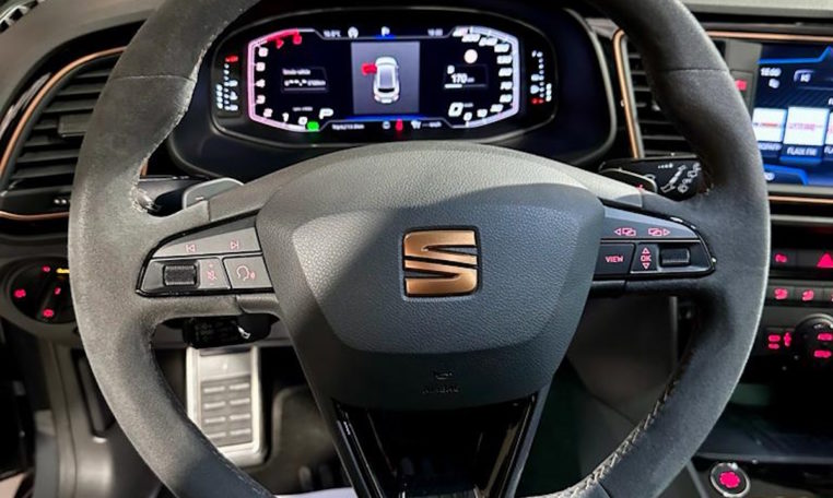 SEAT León ST 2 0 TSI 4Drive DSG SS Cupra R 16