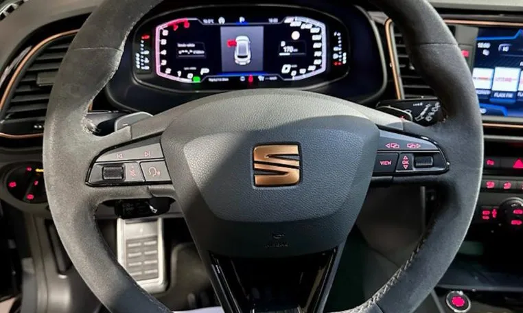SEAT León ST 2 0 TSI 4Drive DSG SS Cupra R 16