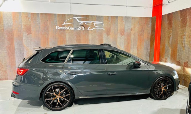 SEAT León ST 2 0 TSI 4Drive DSG SS Cupra R 6