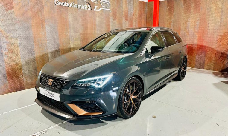 SEAT León ST 2 0 TSI 4Drive DSG SS Cupra R