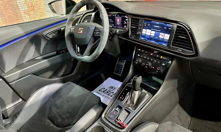 SEAT León ST 2 0 TSI 4Drive DSG SS Cupra R 9