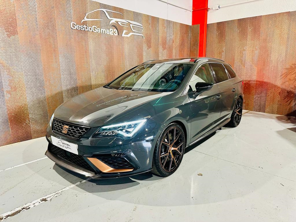 SEAT Leon ST 2.0 TSI 4Drive DSG SS Cupra R SEAT León ST 2 0 TSI 4Drive DSG SS Cupra R
