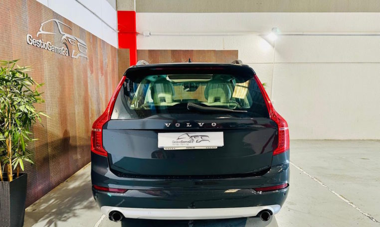 VOLVO XC90 2 0 D5 AWD Momentum Auto 3