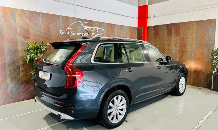 VOLVO XC90 2 0 D5 AWD Momentum Auto 4