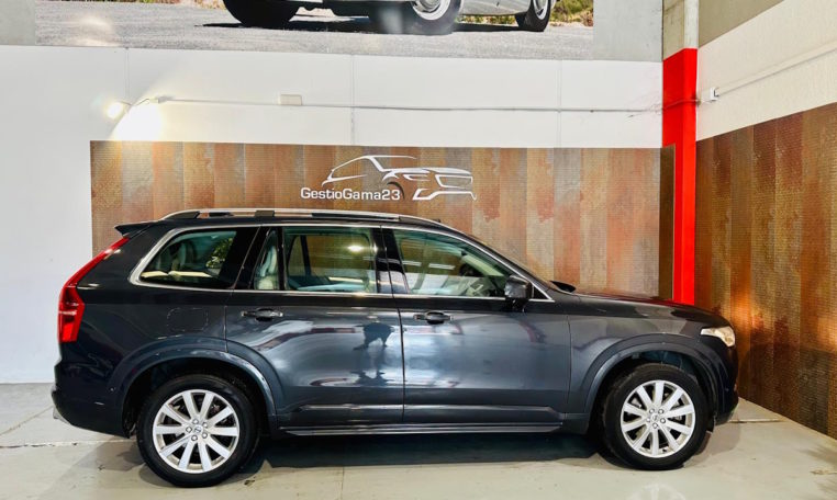 VOLVO XC90 2 0 D5 AWD Momentum Auto 5