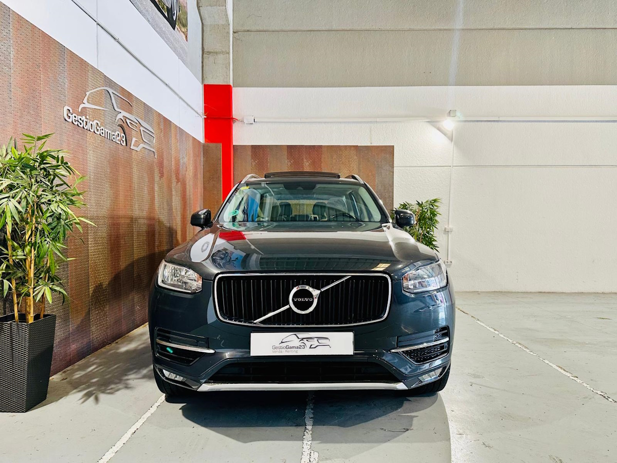 VOLVO XC90 2.0 D5 AWD Momentum Auto VOLVO XC90 2 0 D5 AWD Momentum Auto