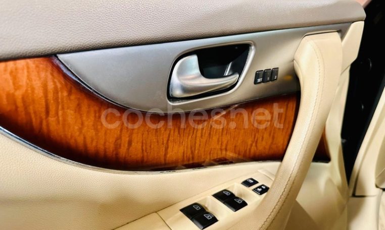 INFINITI FX (2035) coche de ocasión en tarragona reus