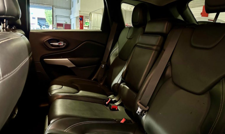 JEEP Cherokee 2 2CRD Night Eagle III Aut 4x4 AD1 11