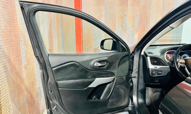 JEEP Cherokee 2 2CRD Night Eagle III Aut 4x4 AD1 12