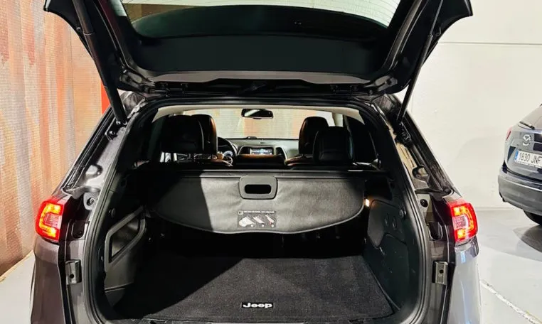 JEEP Cherokee 2 2CRD Night Eagle III Aut 4x4 AD1 4