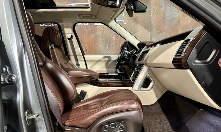 LAND ROVER Range Rover 3 0 SDV6 Hybrid Autobiograph LWB 12