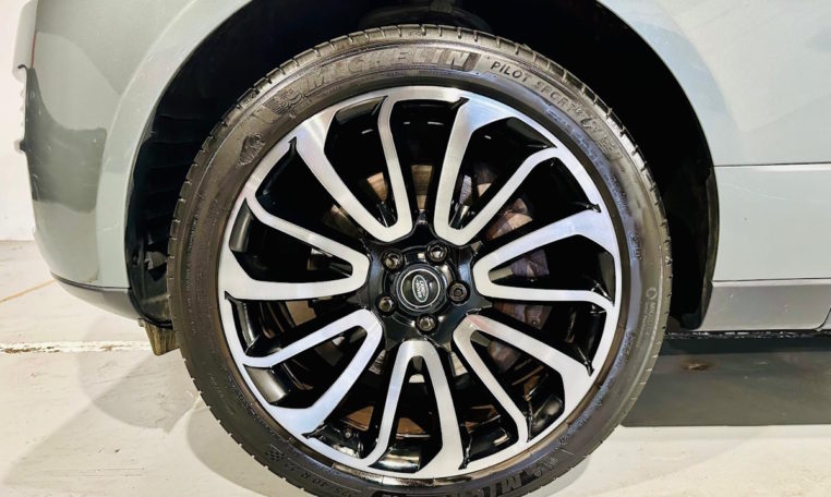 LAND ROVER Range Rover 3 0 SDV6 Hybrid Autobiograph LWB 4
