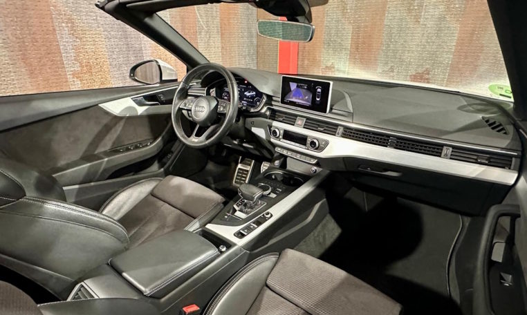 AUDI A5 2 0 TDI S tronic Cabrio 12