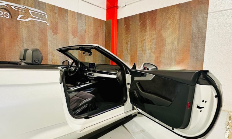 AUDI A5 2 0 TDI S tronic Cabrio 13