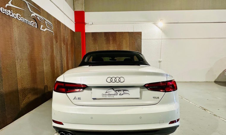 AUDI A5 2 0 TDI S tronic Cabrio 17